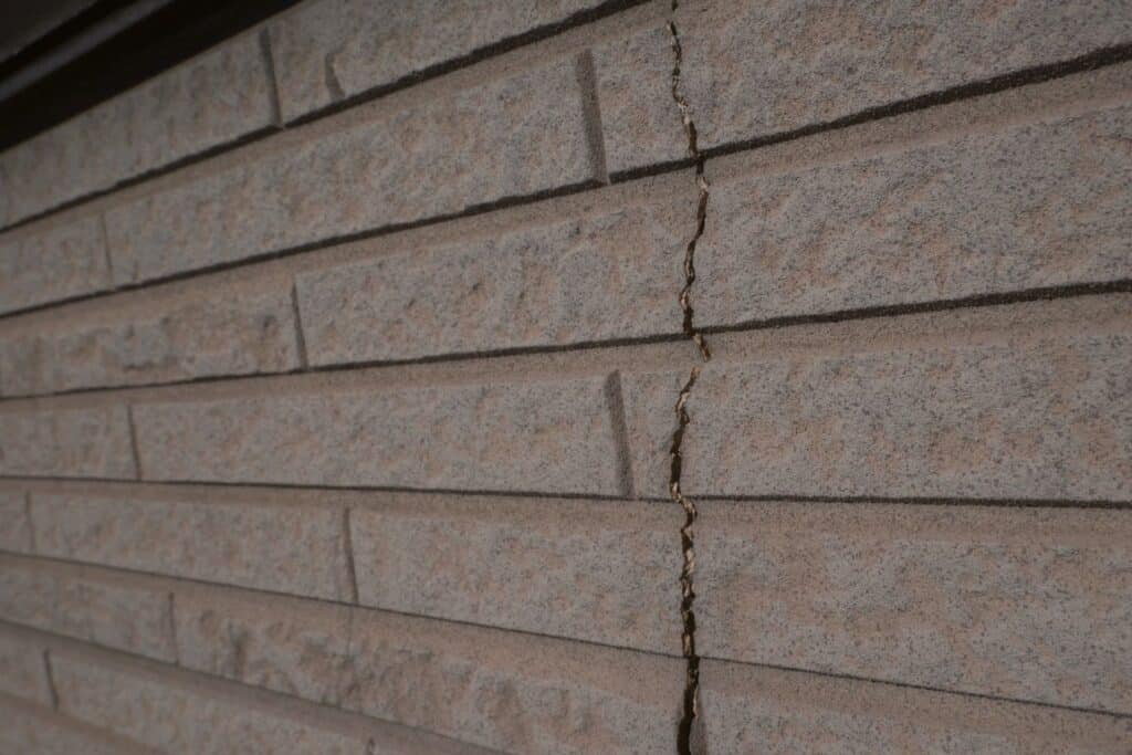 fixing damaged brickwork